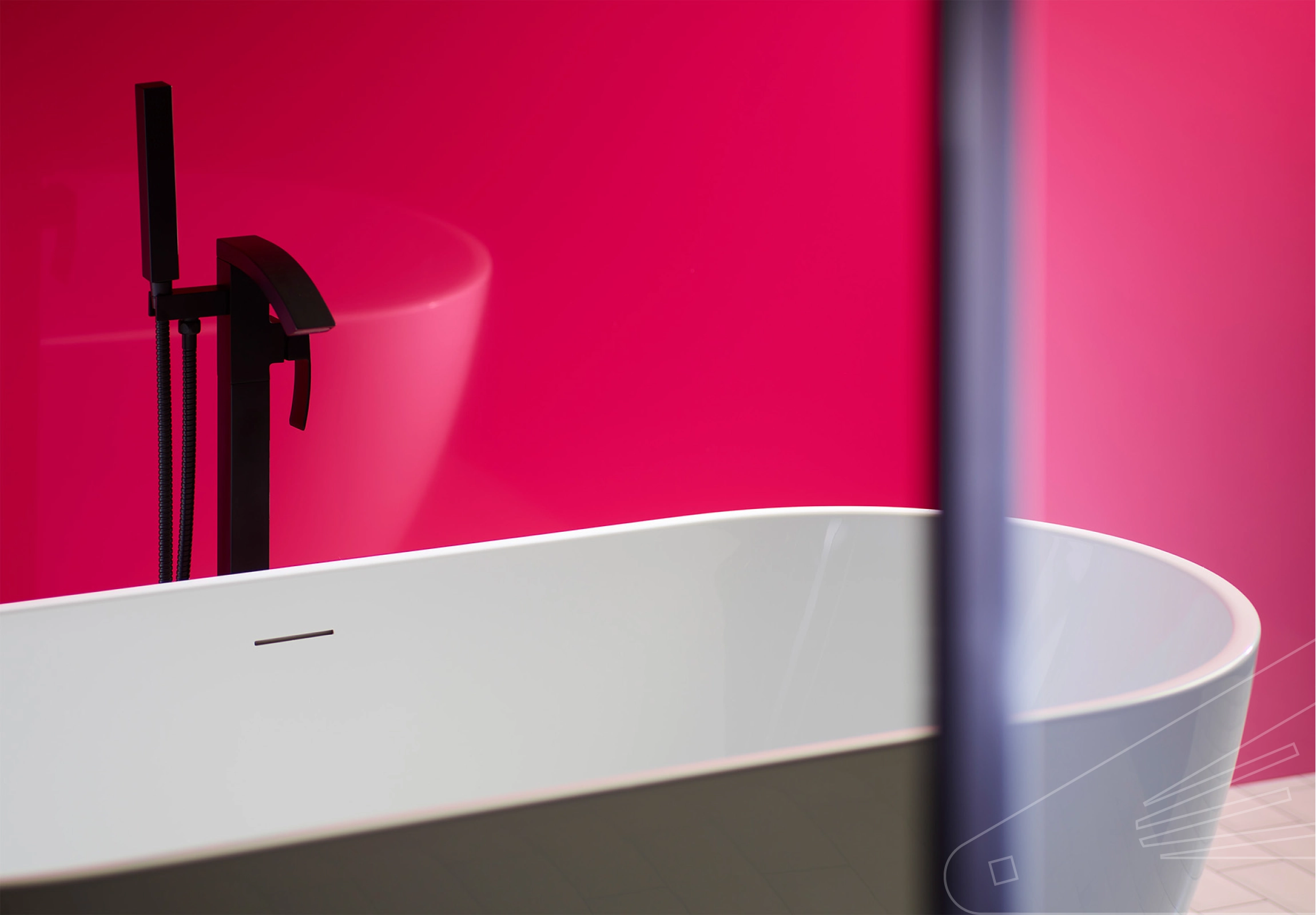Fuchsia Gloss Cladding installed in Bathroom with white bath, black tap unit and shower screen.