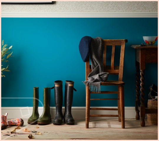 A close-up of featured colour Aqua Satin cladding installed in a hallway.